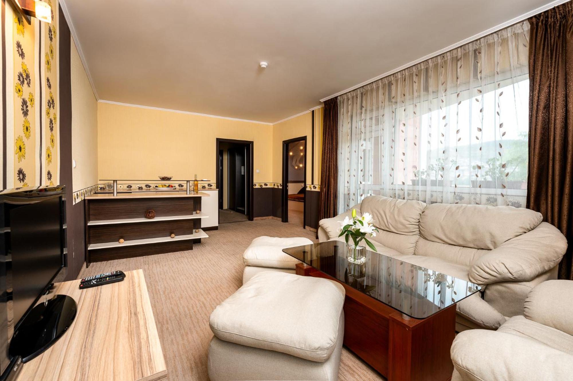 Spa Hotel Holiday Velingrad Buitenkant foto