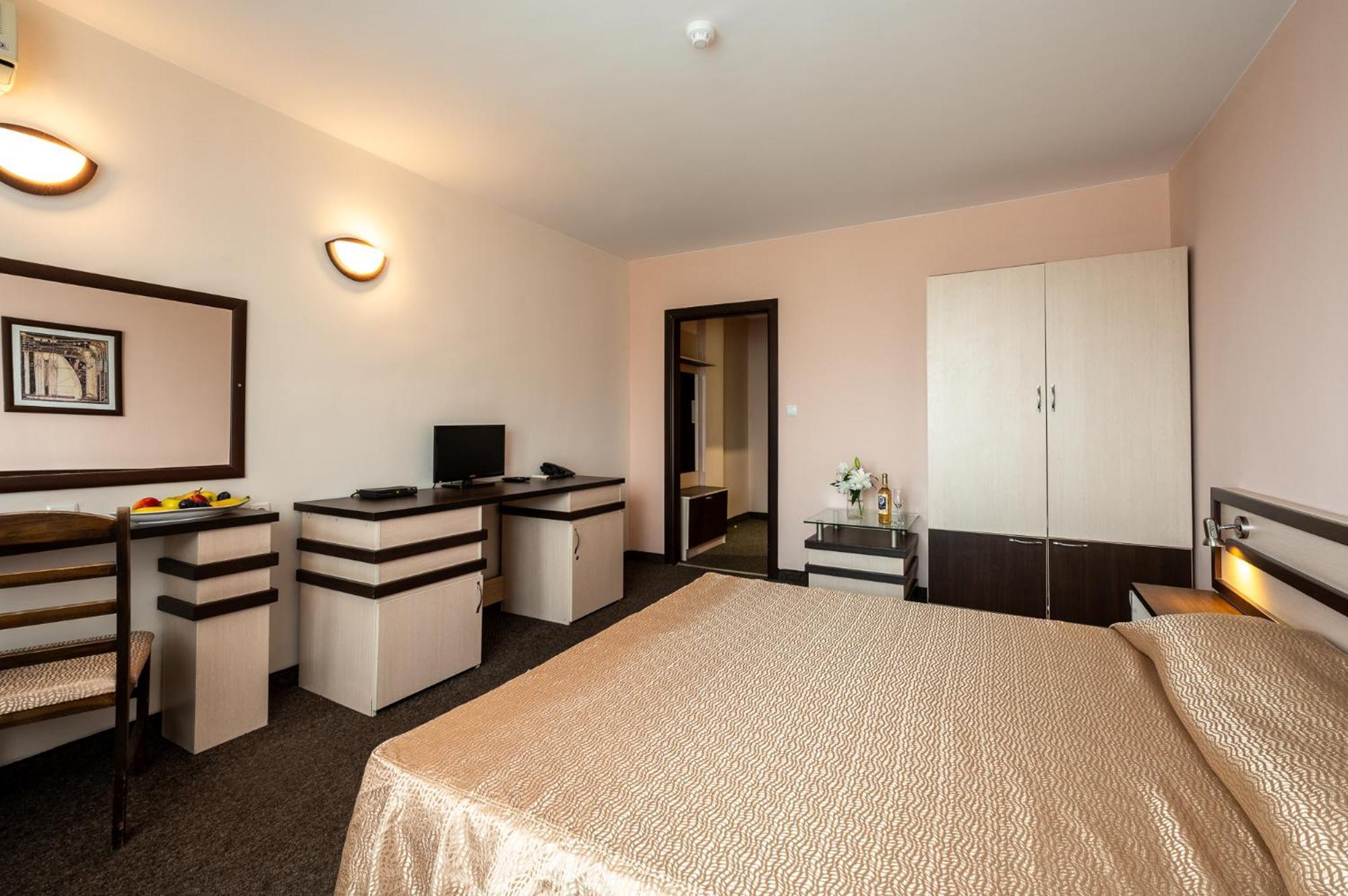 Spa Hotel Holiday Velingrad Buitenkant foto