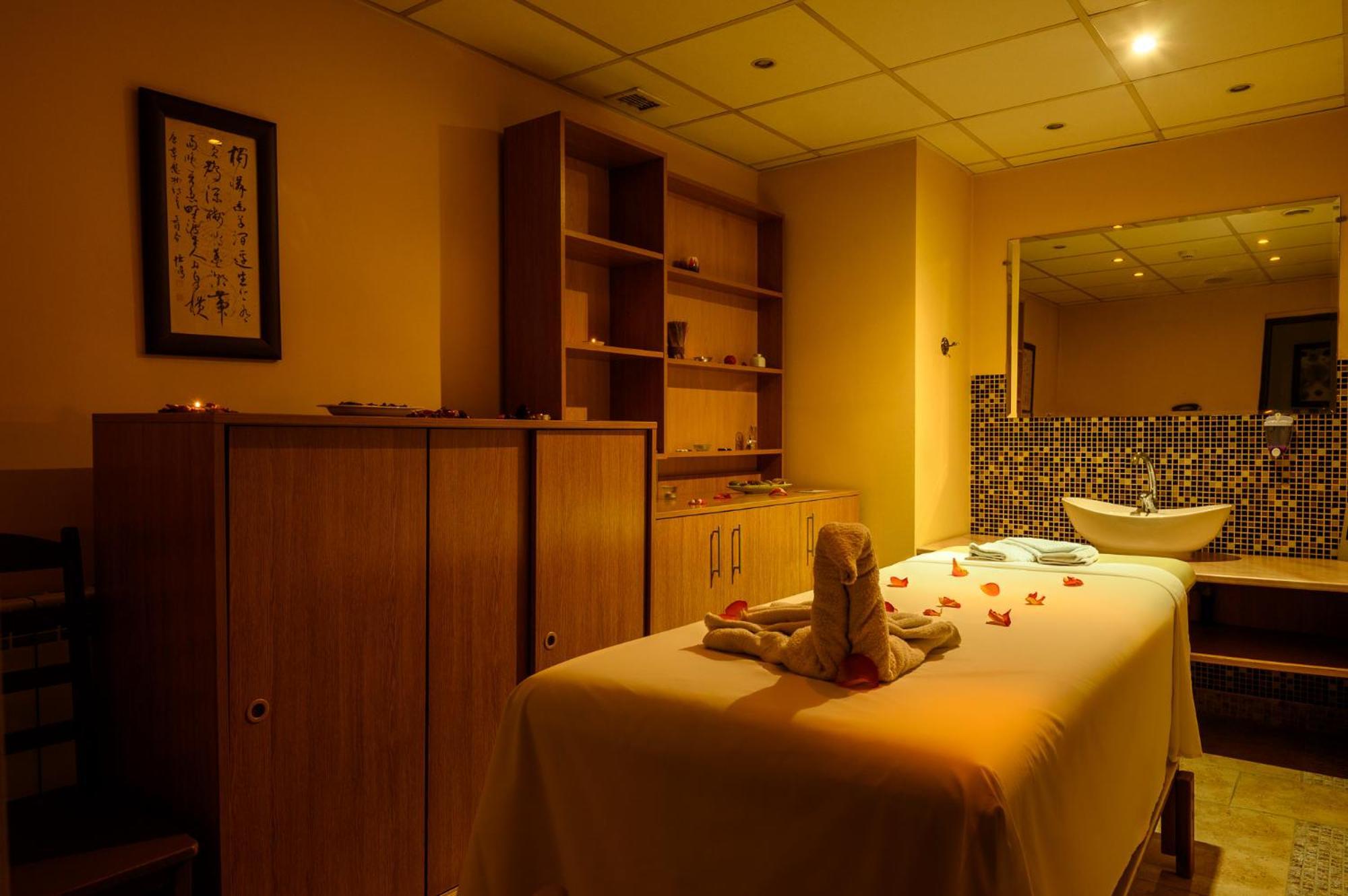 Spa Hotel Holiday Velingrad Buitenkant foto