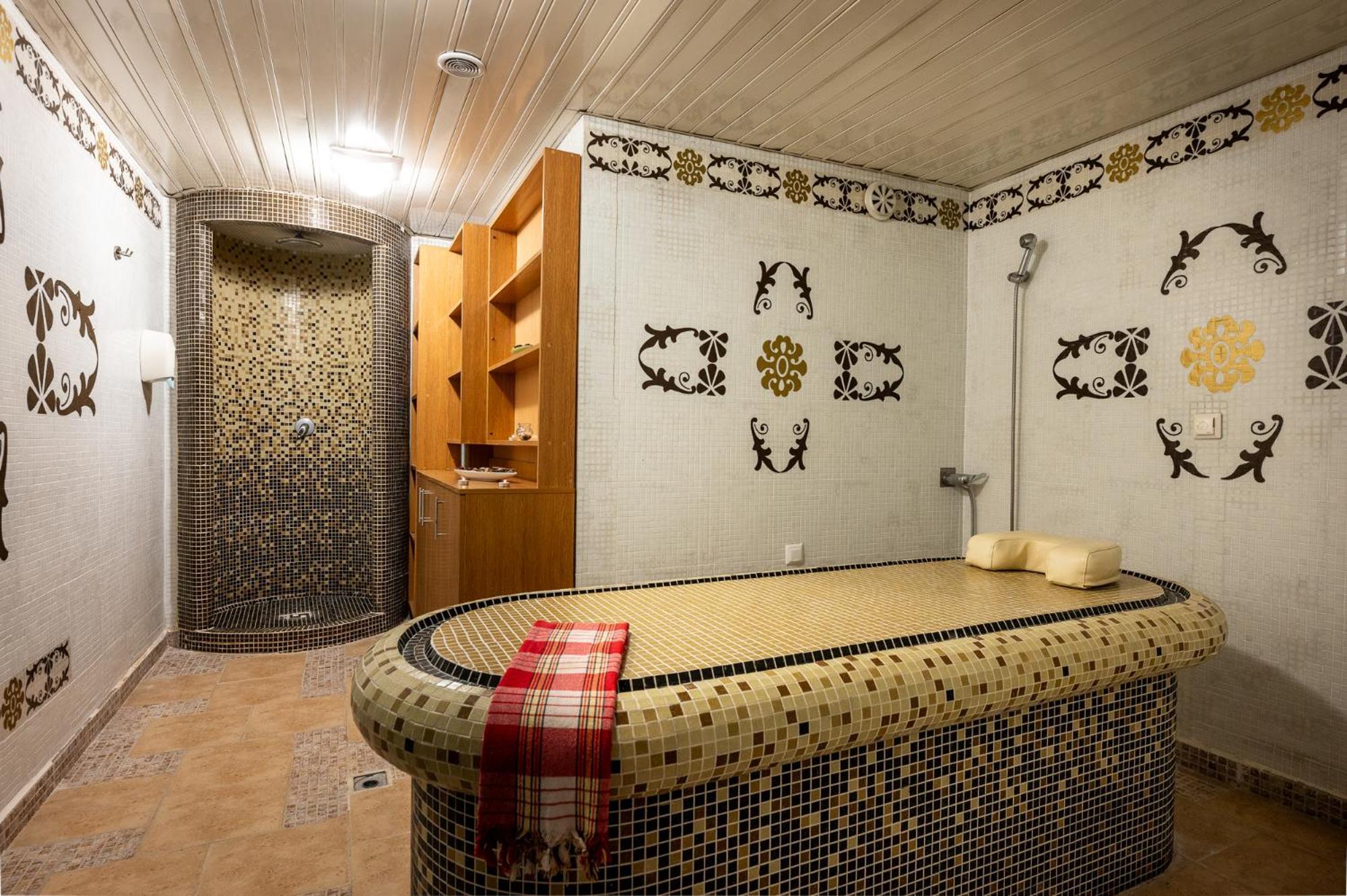 Spa Hotel Holiday Velingrad Buitenkant foto
