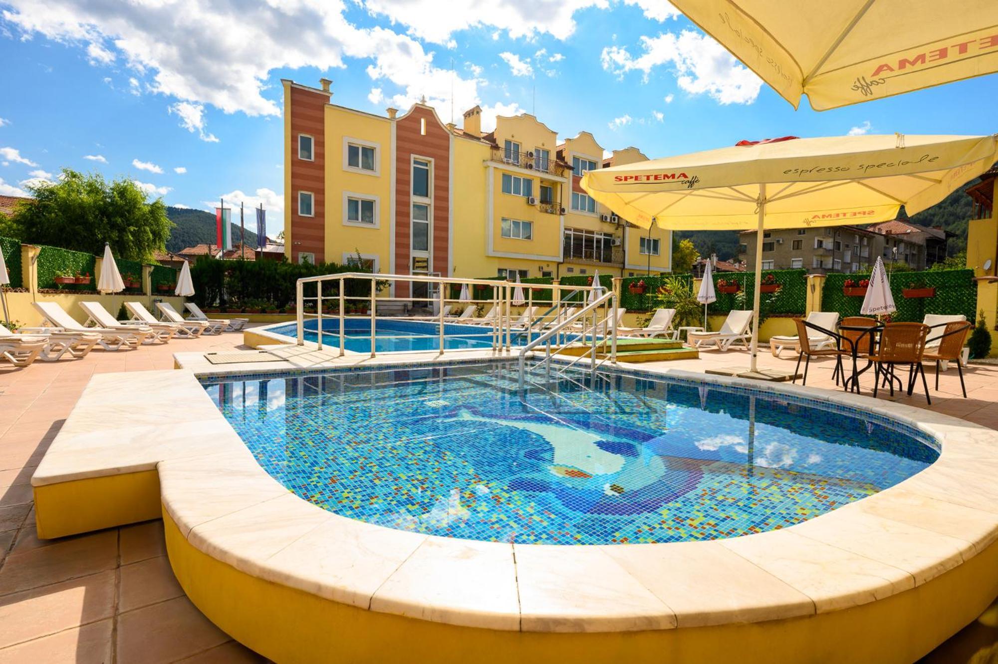 Spa Hotel Holiday Velingrad Buitenkant foto