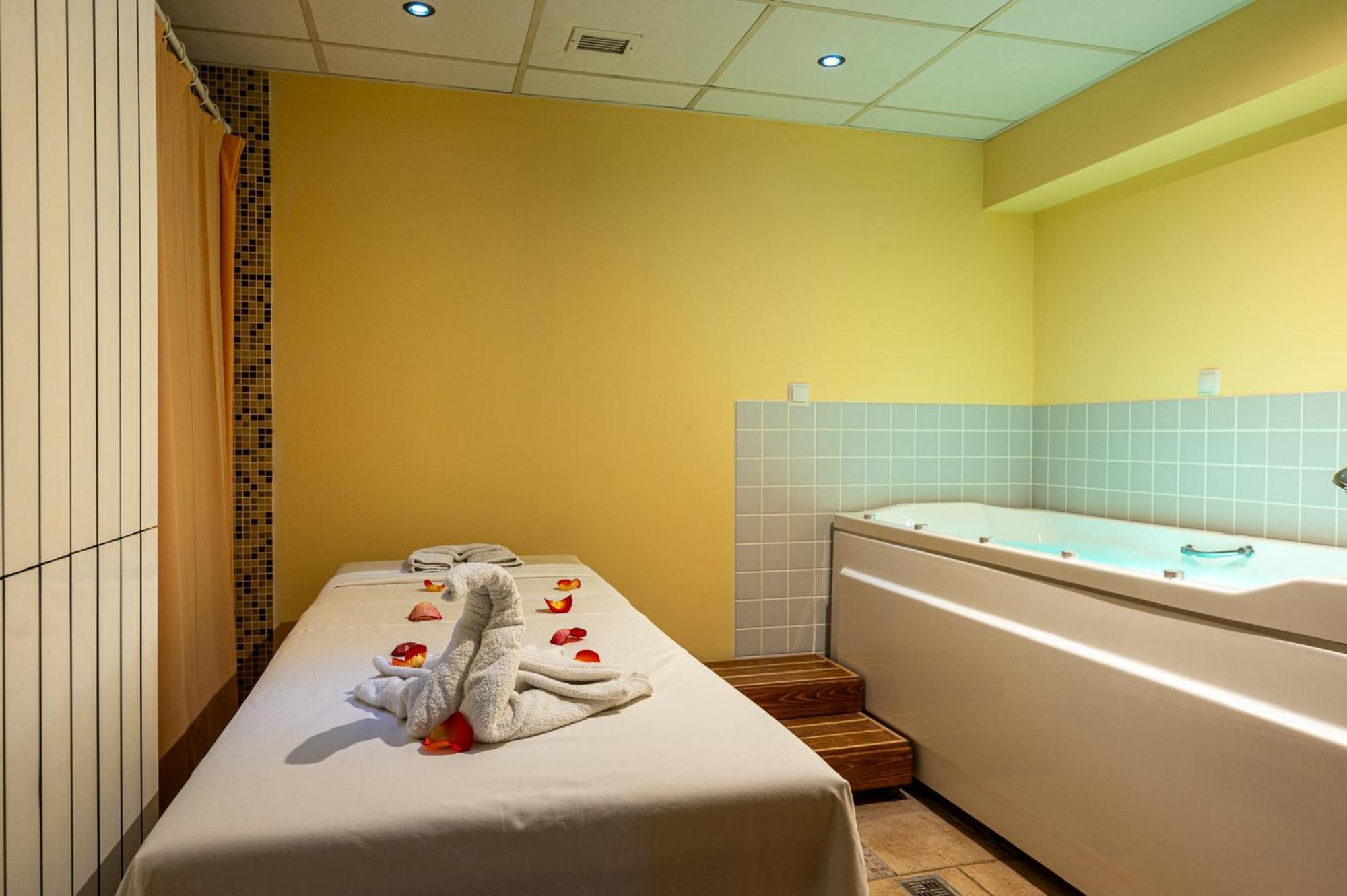 Spa Hotel Holiday Velingrad Buitenkant foto